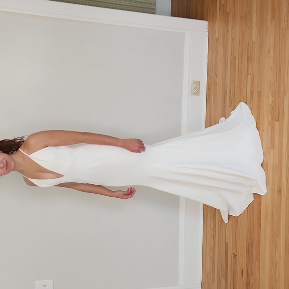 NWT Stunning Bridal Gown - Picture 3 of 5